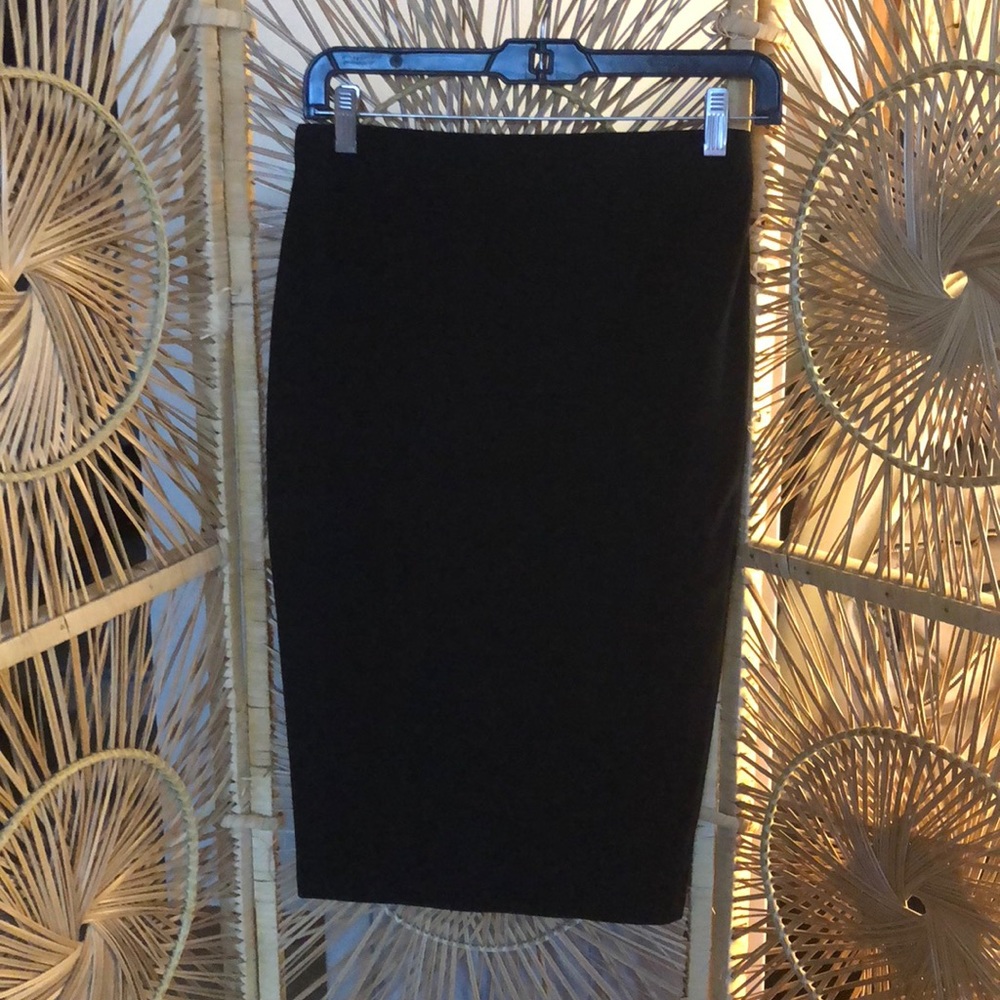 Midi-pencil style skirt